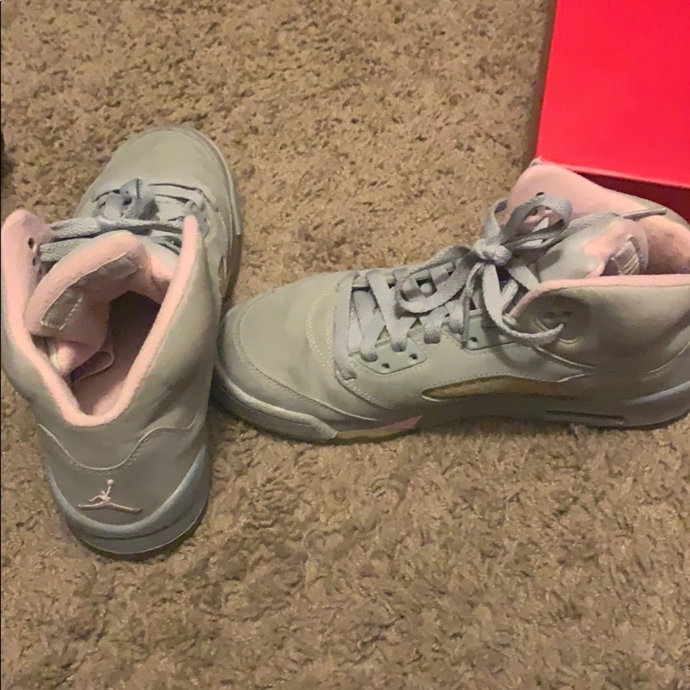 Shoes - Picture 4 of 4